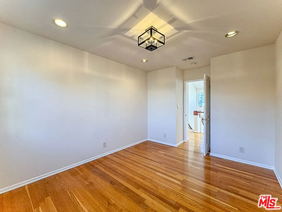 2445 22nd Street Santa Monica, CA 90405