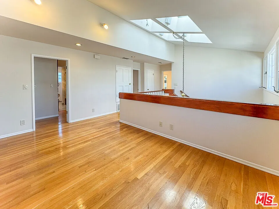 2445 22nd Street Santa Monica, CA 90405