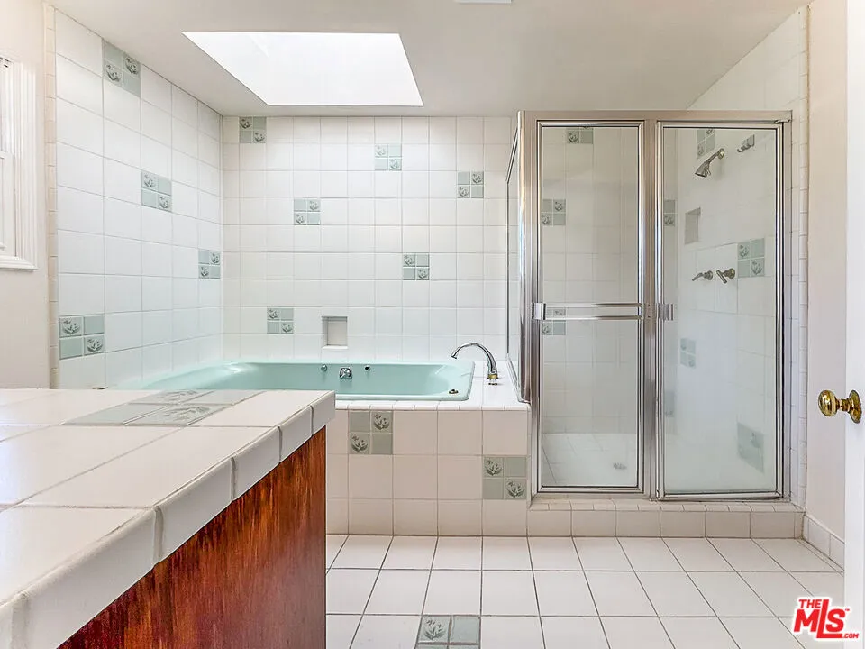 2445 22nd Street Santa Monica, CA 90405