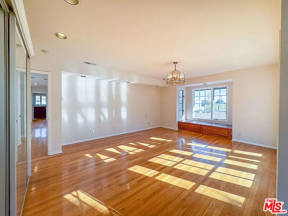2445 22nd Street Santa Monica, CA 90405