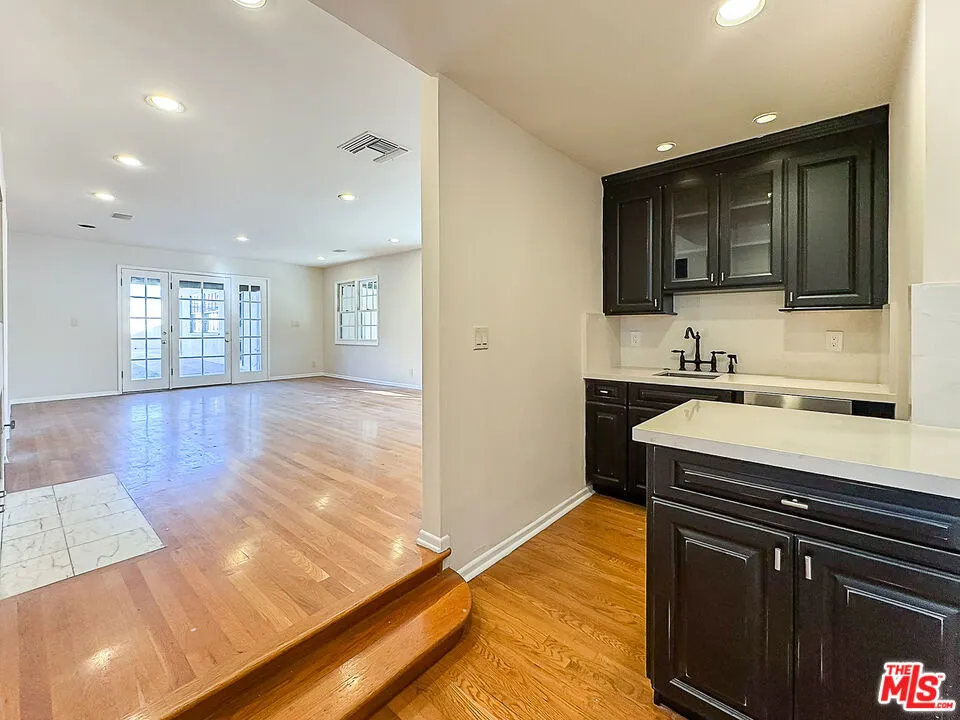 2445 22nd Street Santa Monica, CA 90405