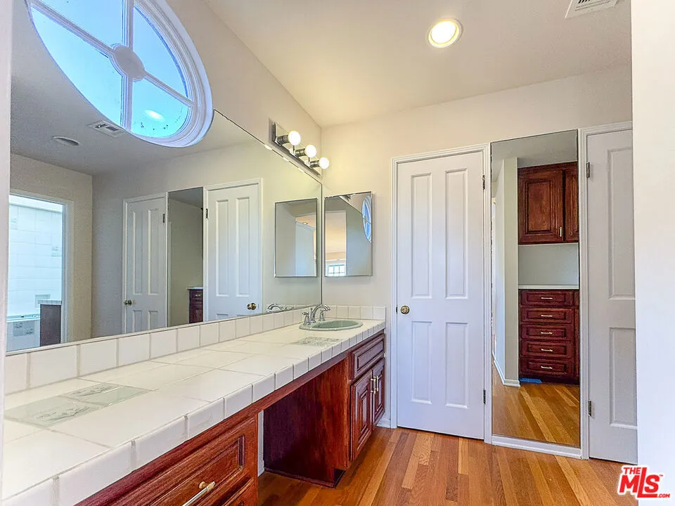 2445 22nd Street Santa Monica, CA 90405