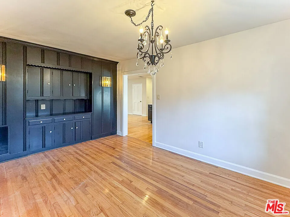 2445 22nd Street Santa Monica, CA 90405