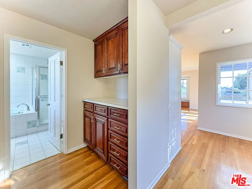 2445 22nd Street Santa Monica, CA 90405