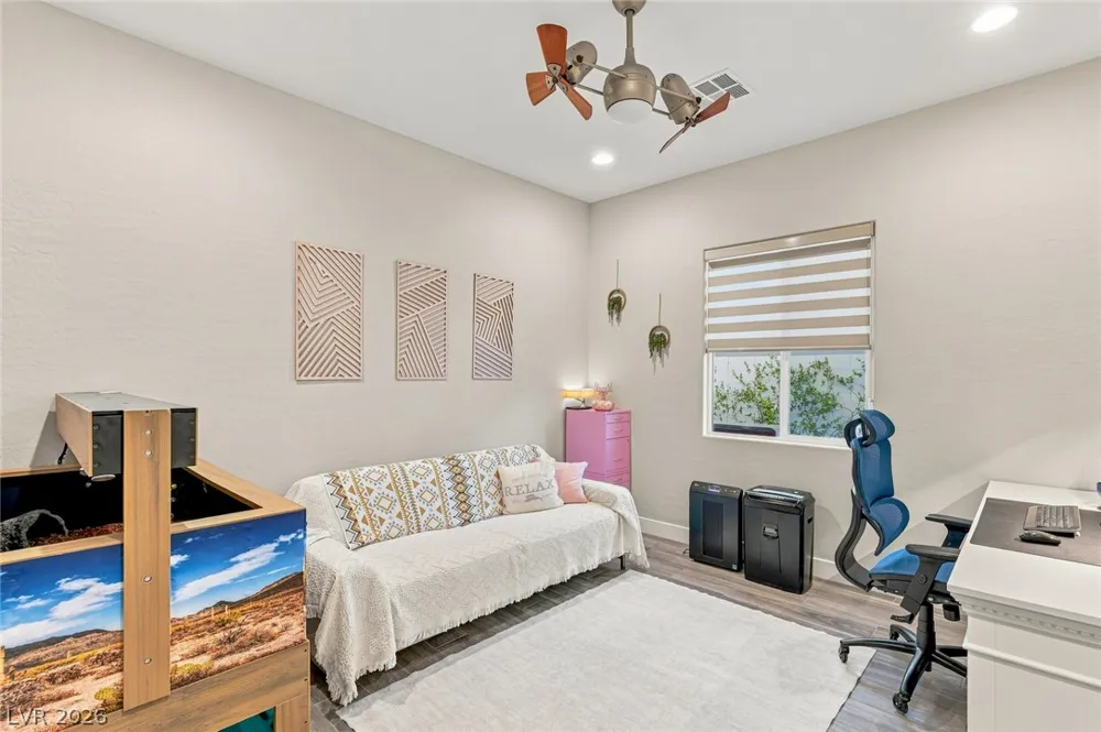 9935 Justin Earl Avenue Las Vegas, NV 89149