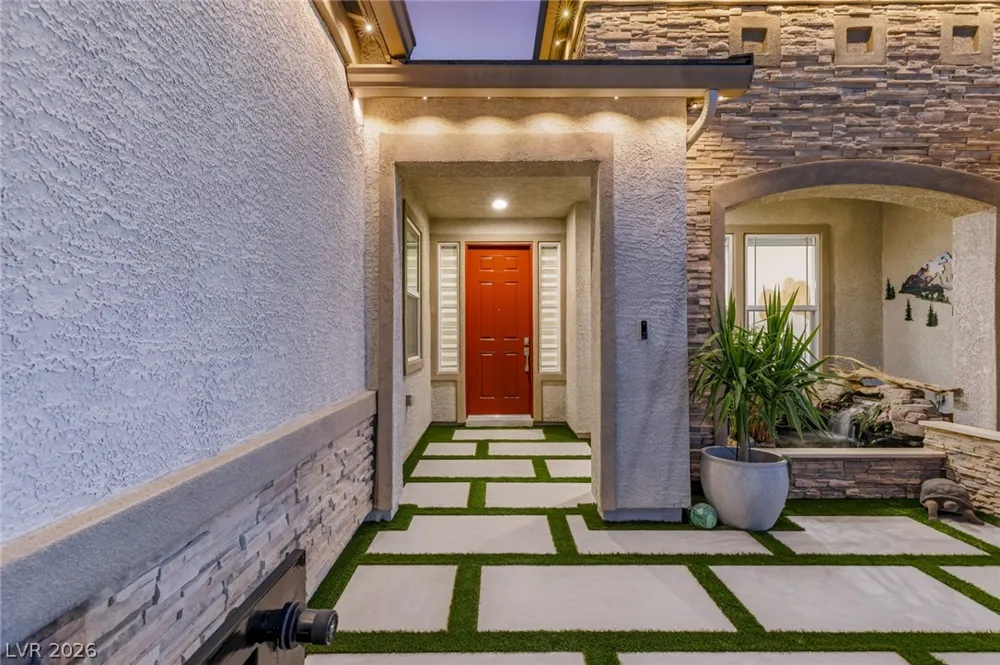 9935 Justin Earl Avenue Las Vegas, NV 89149