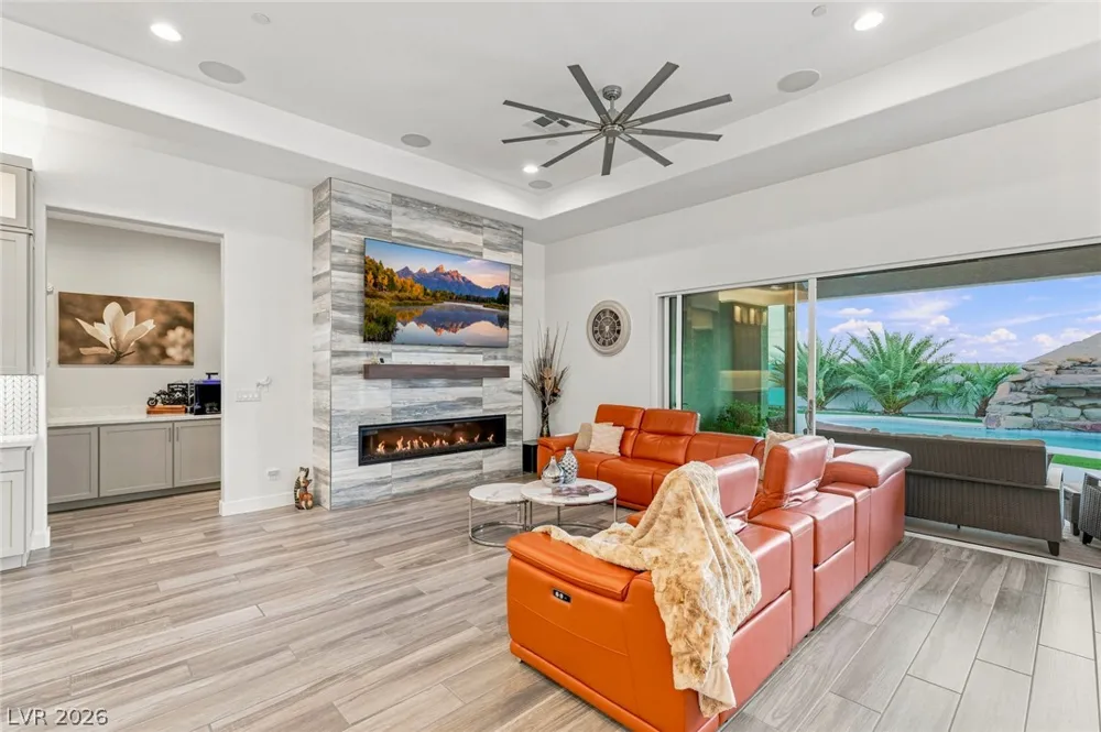9935 Justin Earl Avenue Las Vegas, NV 89149