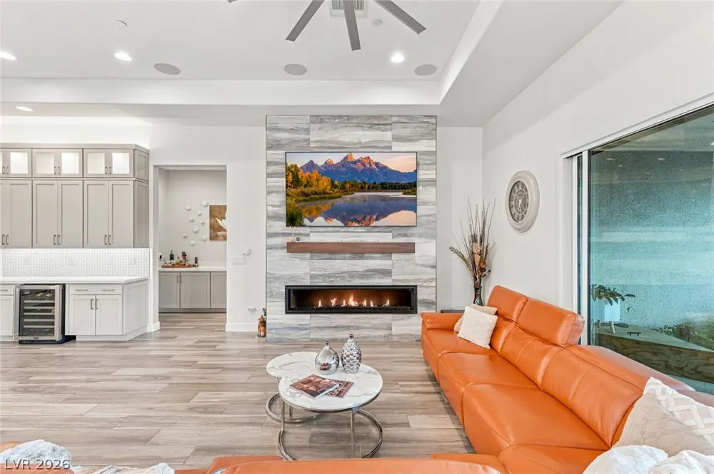 9935 Justin Earl Avenue Las Vegas, NV 89149