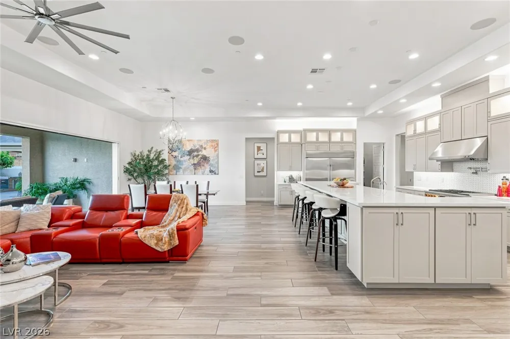 9935 Justin Earl Avenue Las Vegas, NV 89149