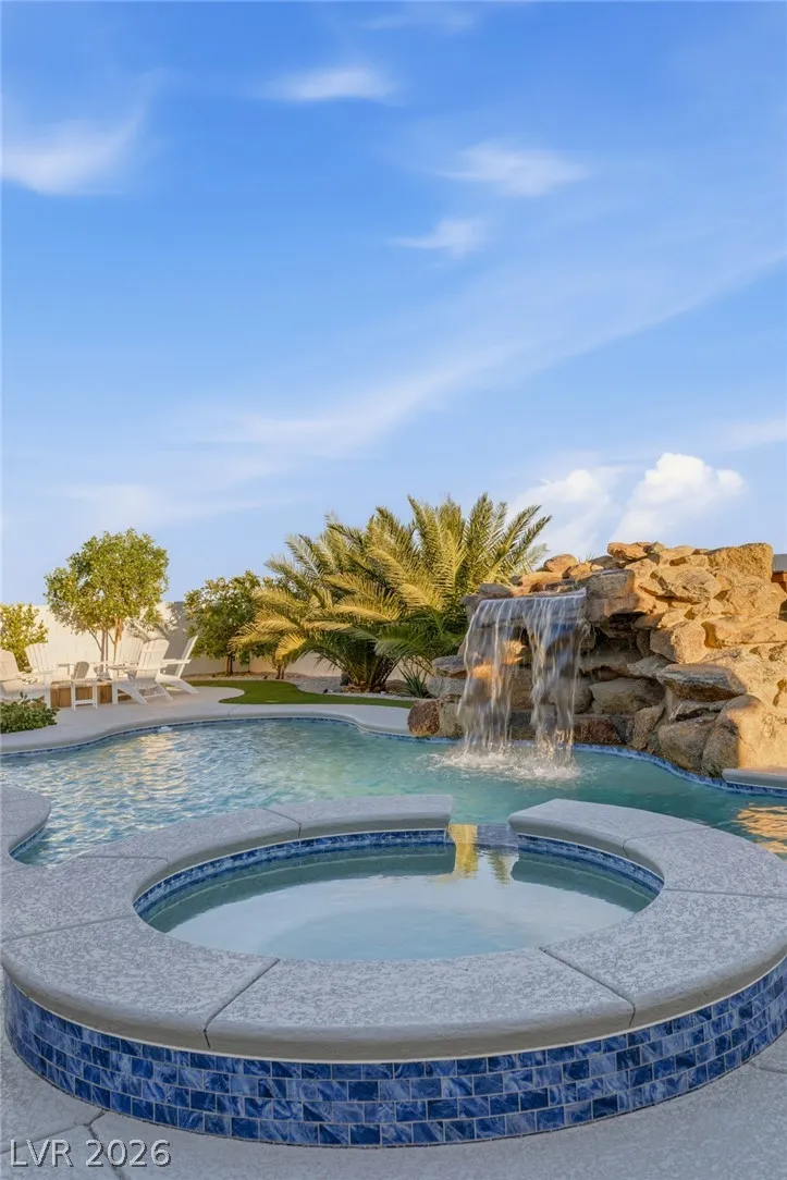 9935 Justin Earl Avenue Las Vegas, NV 89149