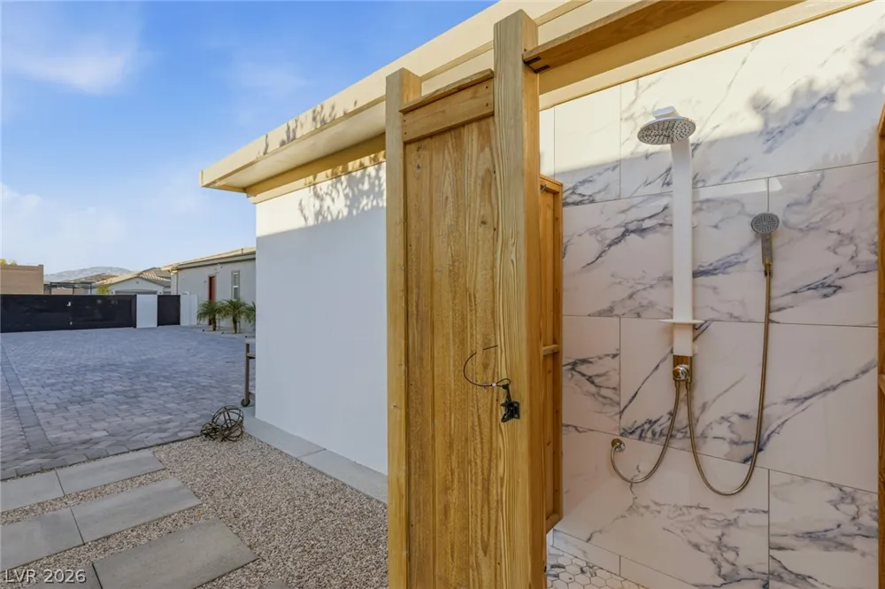 9935 Justin Earl Avenue Las Vegas, NV 89149