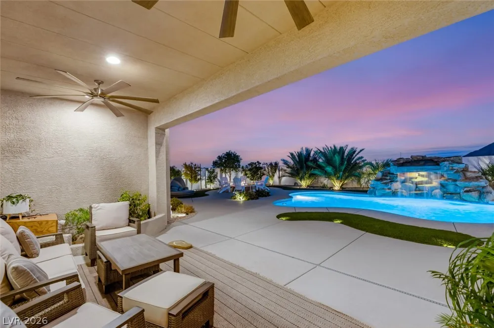 9935 Justin Earl Avenue Las Vegas, NV 89149