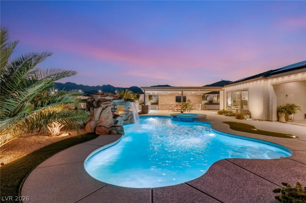 9935 Justin Earl Avenue Las Vegas, NV 89149
