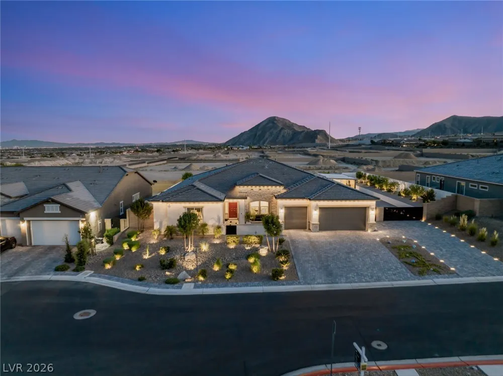 9935 Justin Earl Avenue Las Vegas, NV 89149