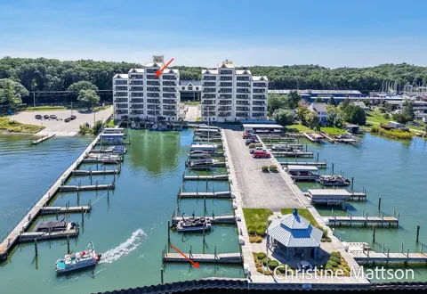 2964 Lakeshore Drive #E702