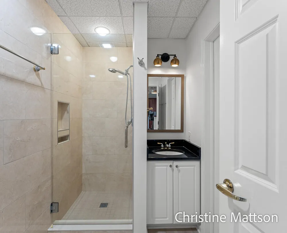 2964 Lakeshore Drive #E702 Muskegon City, MI 49441