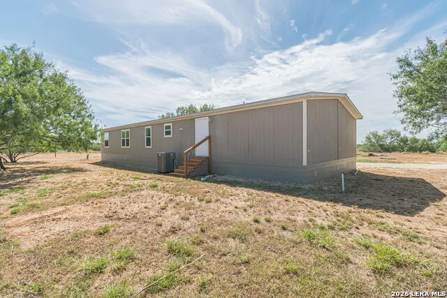 8960 W Fm 140 Charlotte, TX 78011