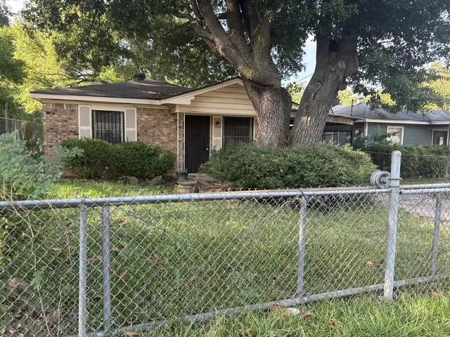 561 Sassafras Avenue Shreveport, LA 71106
