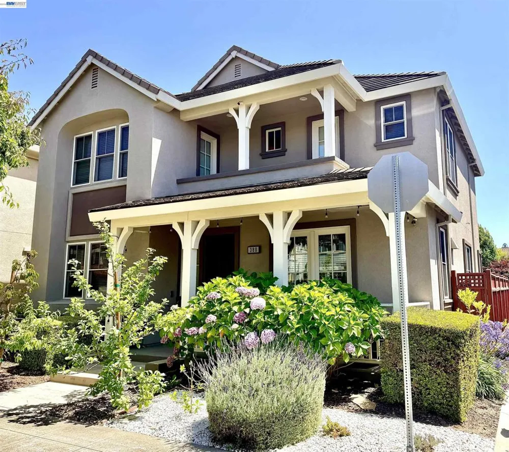 380 Tucker Ave Alameda, CA 94501