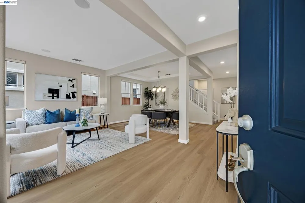 380 Tucker Ave Alameda, CA 94501
