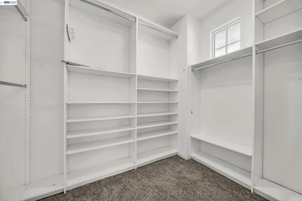 380 Tucker Ave Alameda, CA 94501