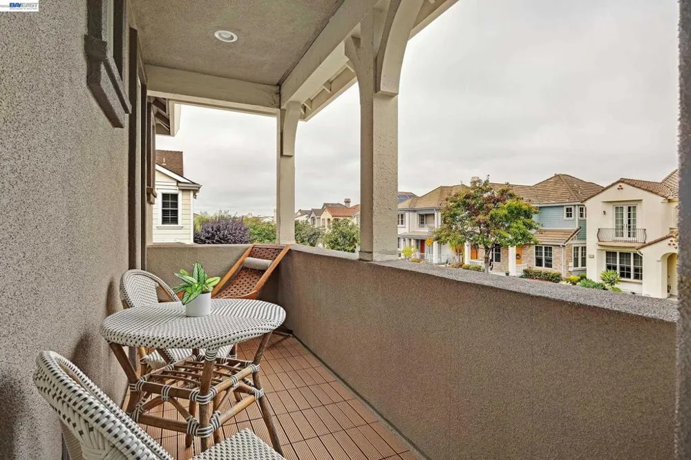 380 Tucker Ave Alameda, CA 94501