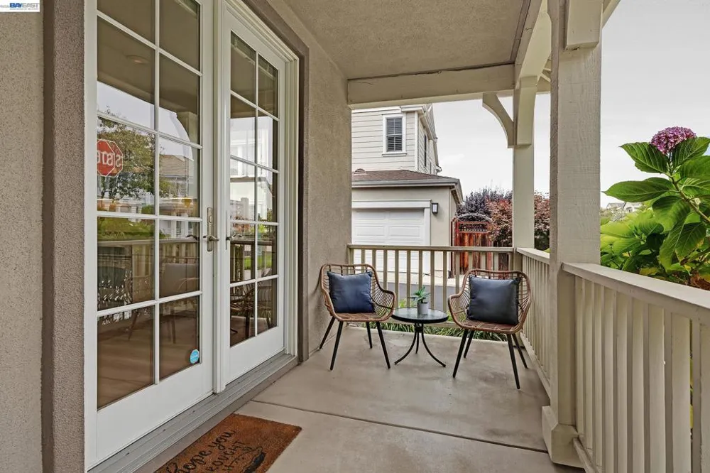 380 Tucker Ave Alameda, CA 94501