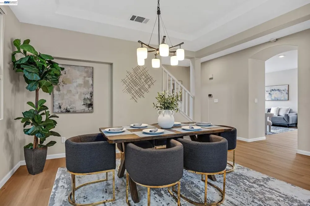 380 Tucker Ave Alameda, CA 94501