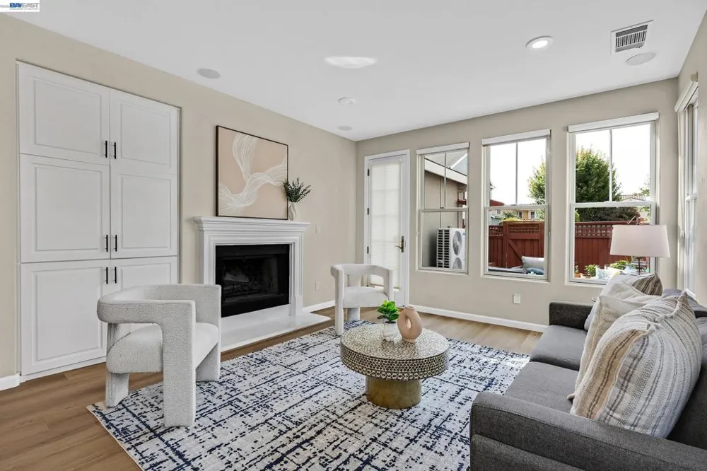 380 Tucker Ave Alameda, CA 94501