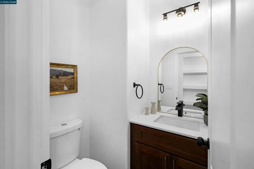 175 Oakridge Way Rio Vista, CA 94571