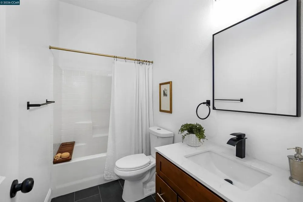 175 Oakridge Way Rio Vista, CA 94571