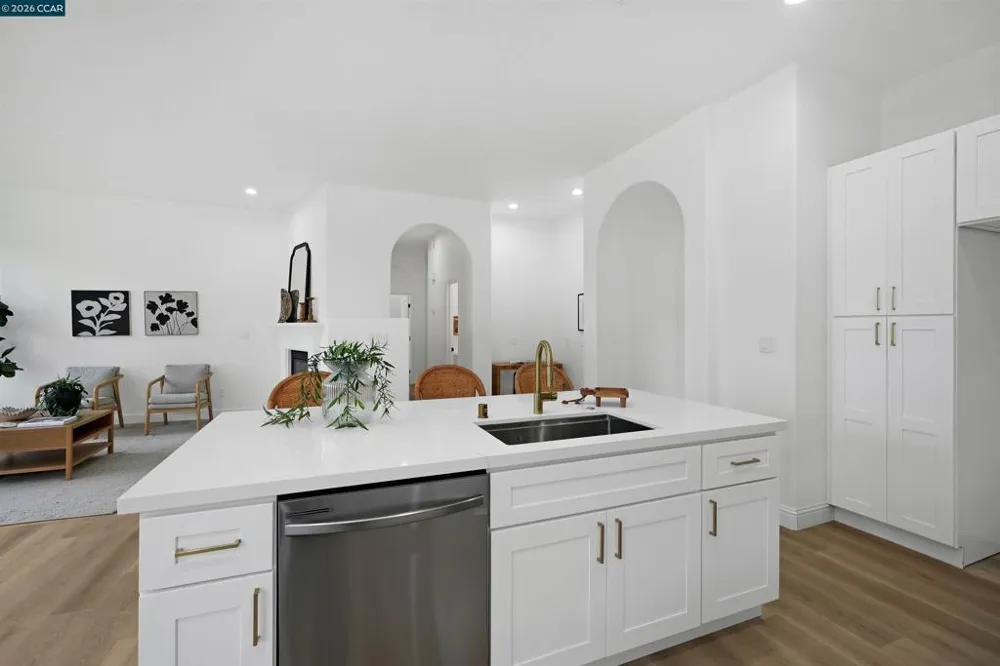 175 Oakridge Way Rio Vista, CA 94571