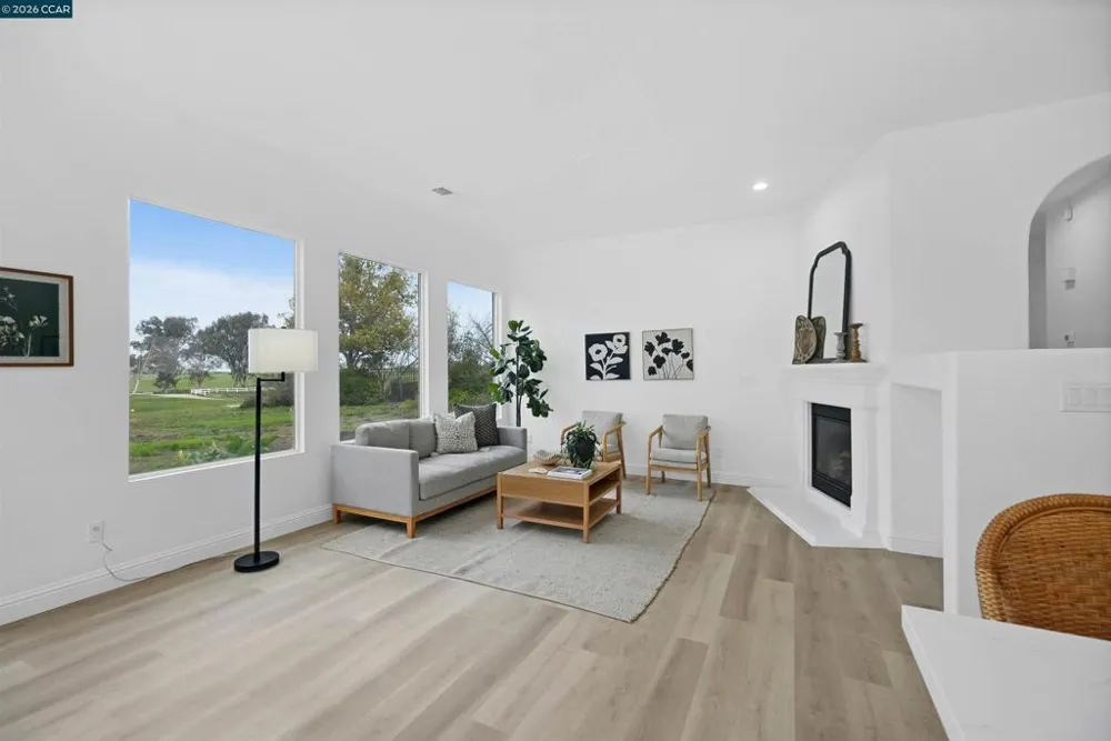 175 Oakridge Way Rio Vista, CA 94571