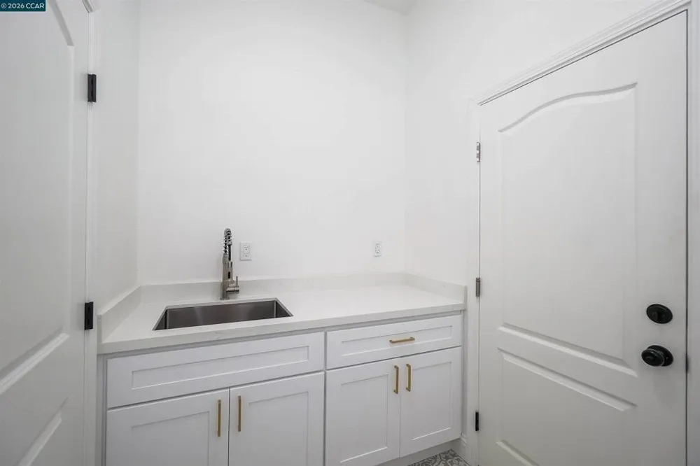 175 Oakridge Way Rio Vista, CA 94571