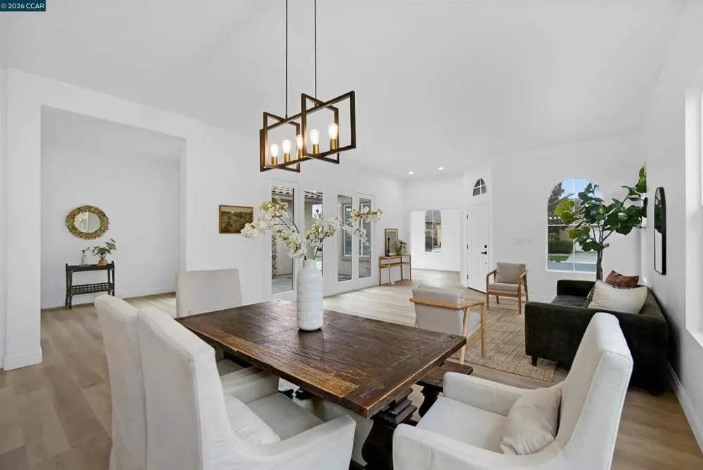 175 Oakridge Way Rio Vista, CA 94571