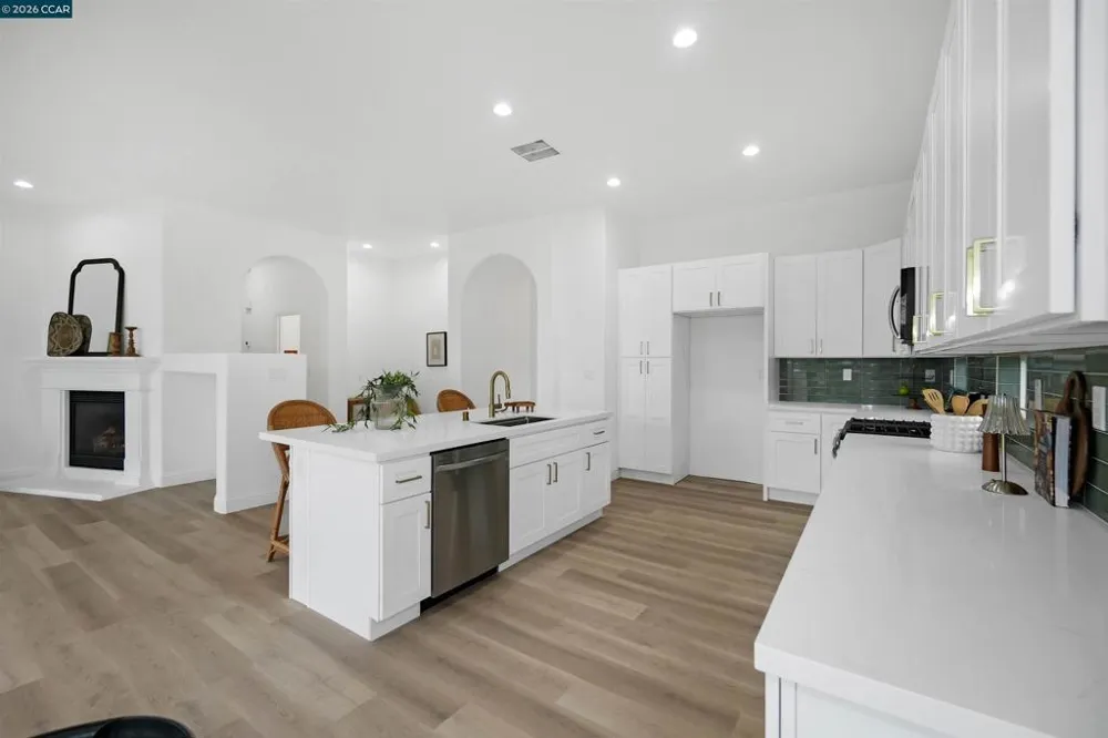 175 Oakridge Way Rio Vista, CA 94571