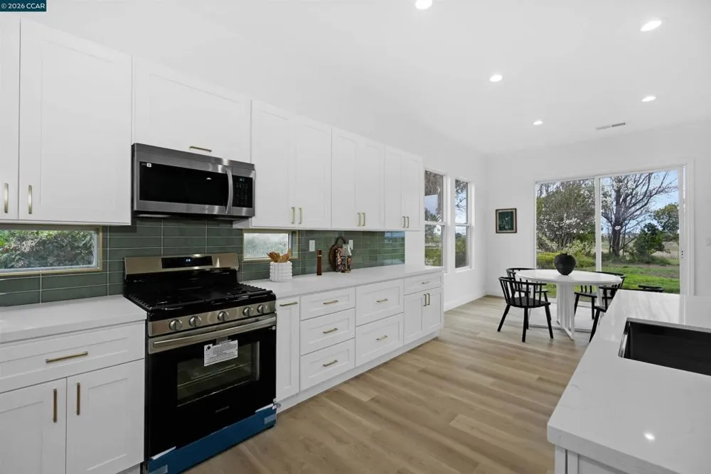 175 Oakridge Way Rio Vista, CA 94571