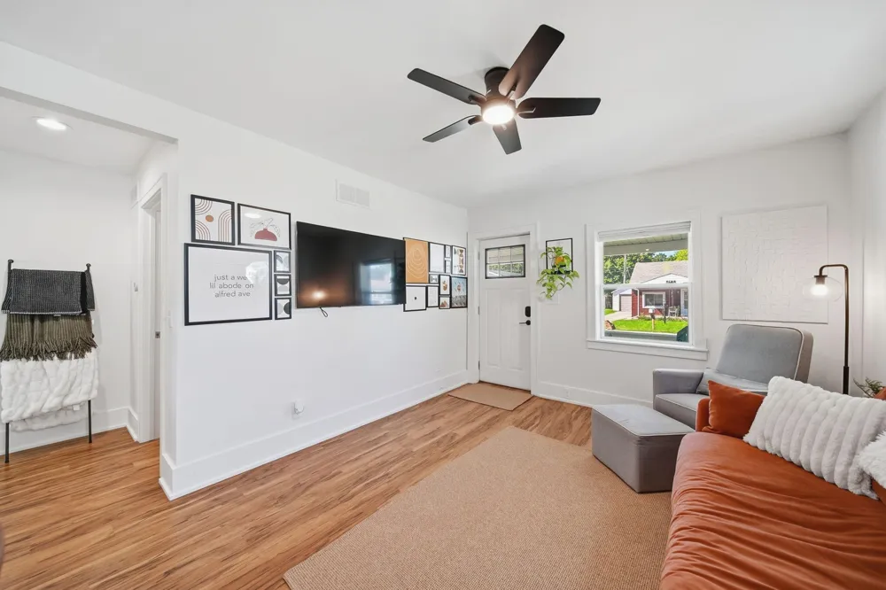 2916 Alfred Avenue Lansing, MI 48906