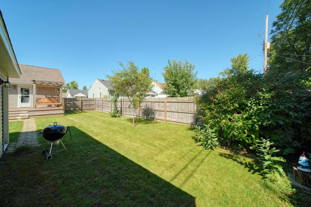 2916 Alfred Avenue Lansing, MI 48906