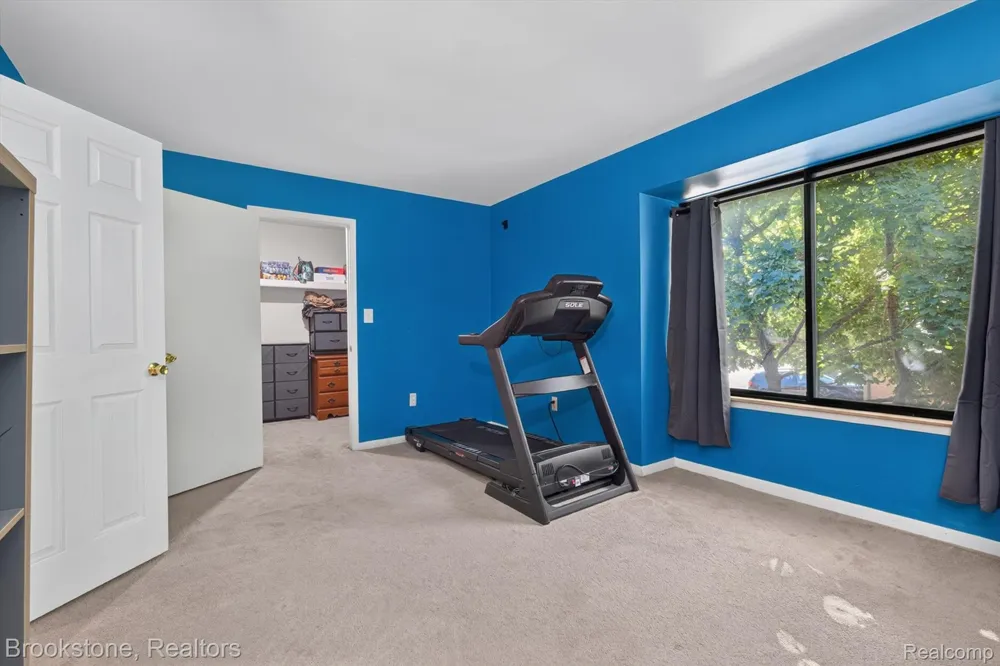37128 Clubhouse Drive #37 Sterling Heights City, MI 48312
