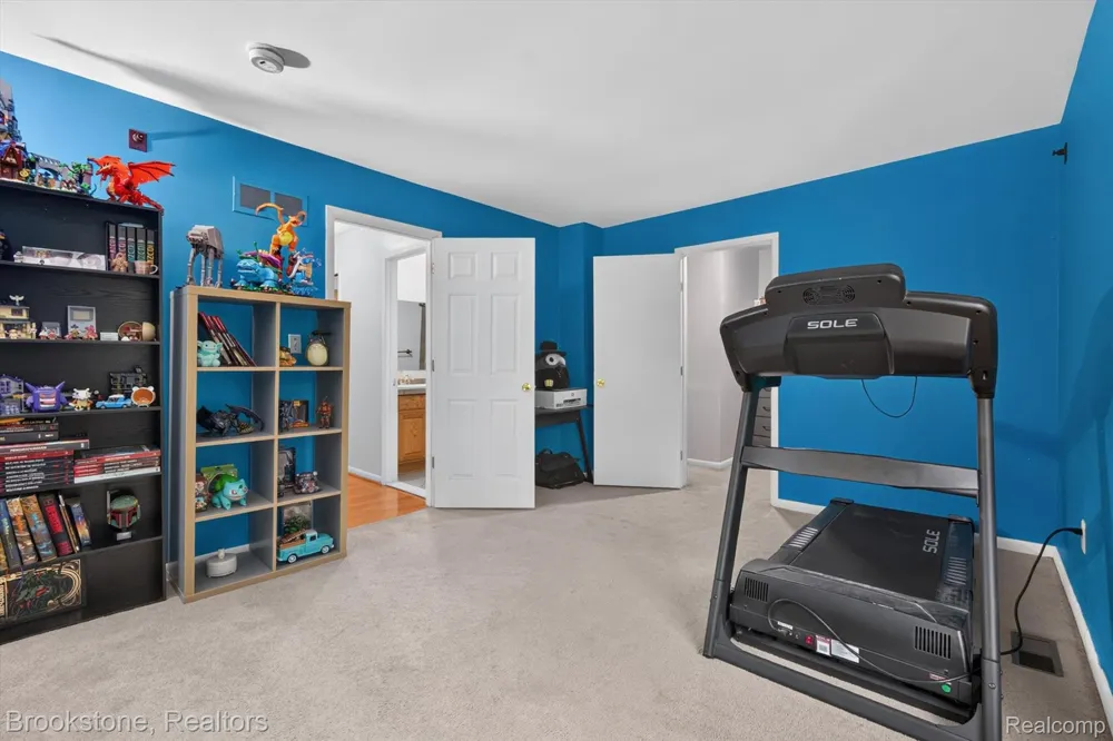 37128 Clubhouse Drive #37 Sterling Heights City, MI 48312