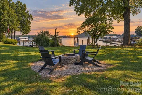 4954 Moonlite Bay Drive