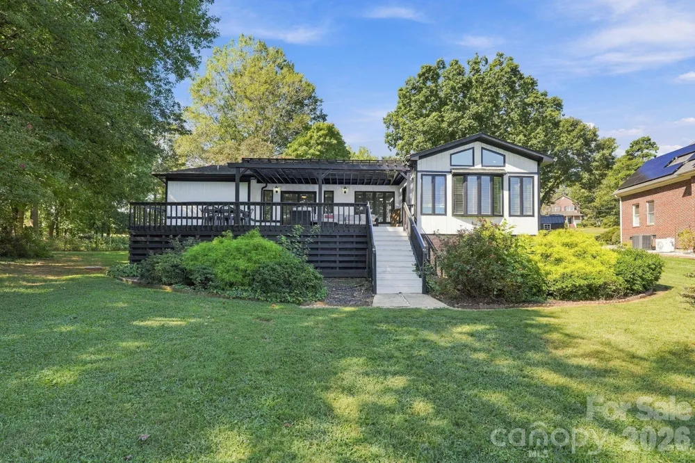 4954 Moonlite Bay Drive Sherrills Ford, NC 28673
