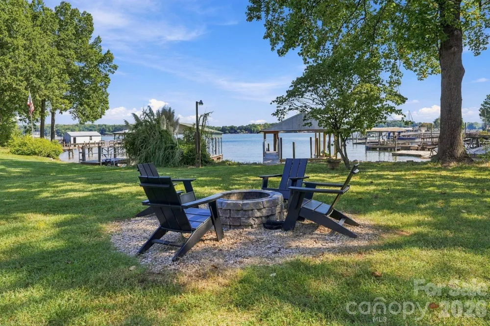 4954 Moonlite Bay Drive Sherrills Ford, NC 28673