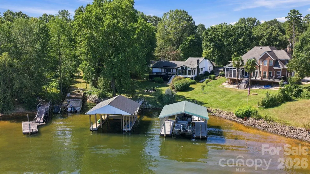 4954 Moonlite Bay Drive Sherrills Ford, NC 28673