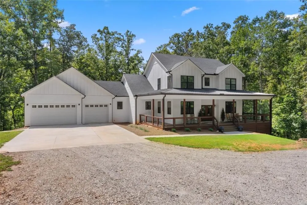 1366 Deer Woods Trail Cleveland, GA 30528