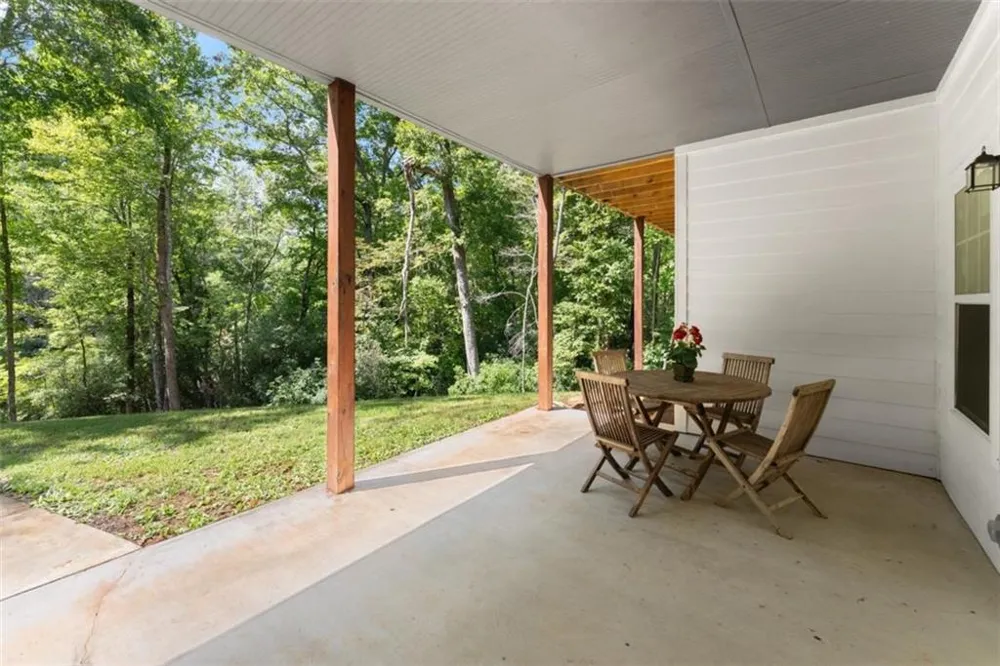 1366 Deer Woods Trail Cleveland, GA 30528