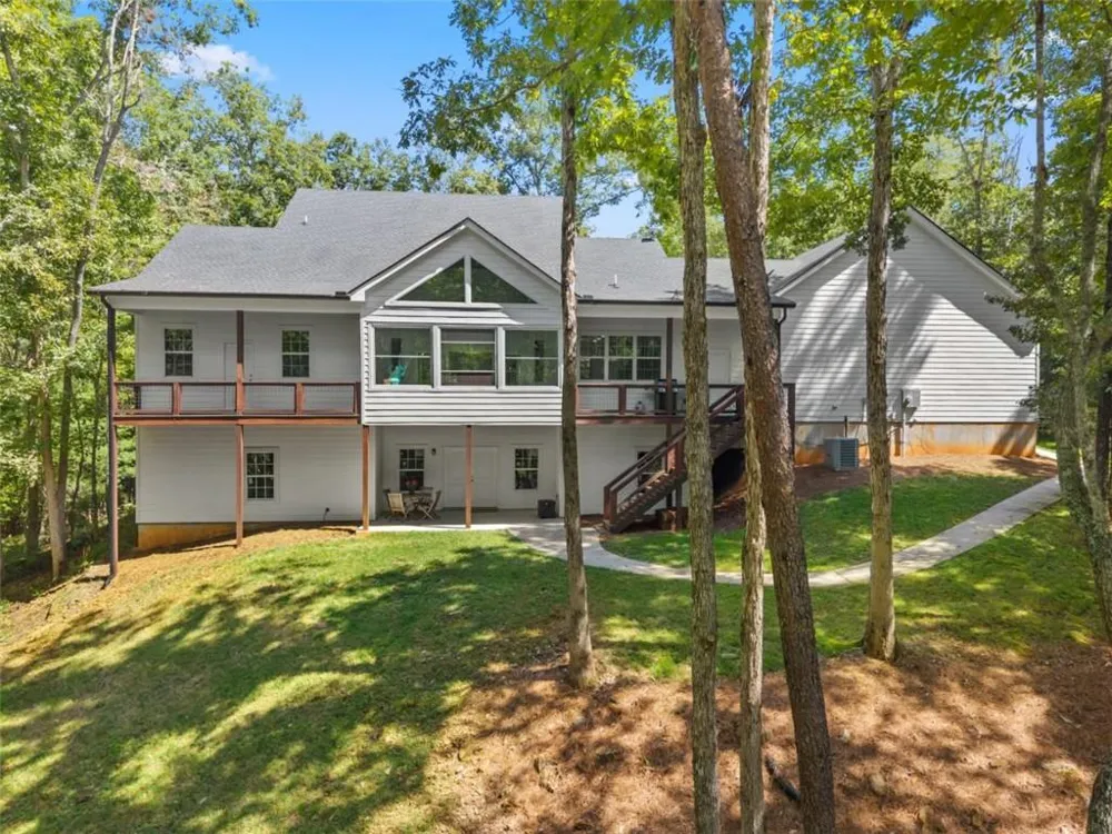 1366 Deer Woods Trail Cleveland, GA 30528