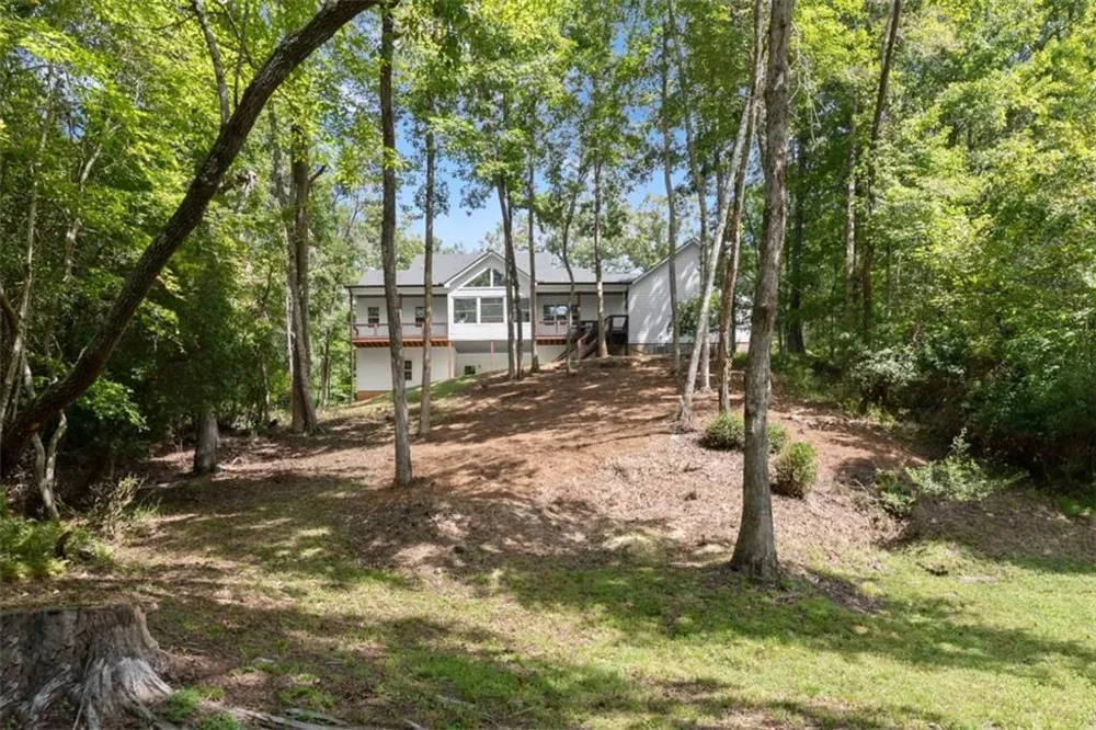 1366 Deer Woods Trail Cleveland, GA 30528