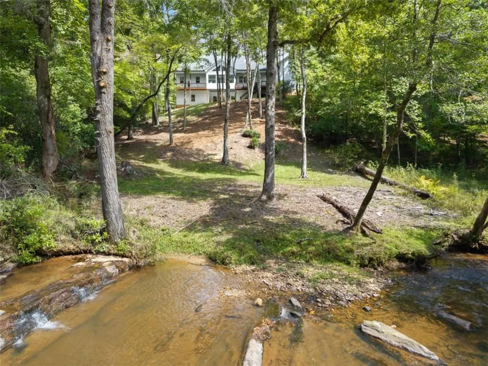 1366 Deer Woods Trail Cleveland, GA 30528